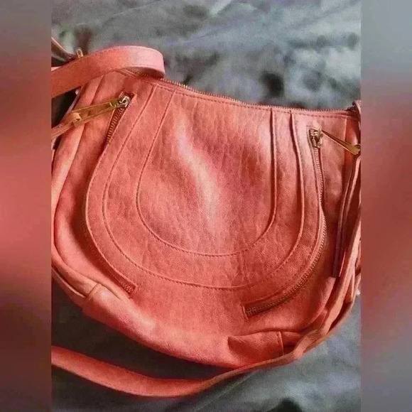 Jessica Simpson Women’s Roxanne Crossbody Bag - Picture 3 of 4